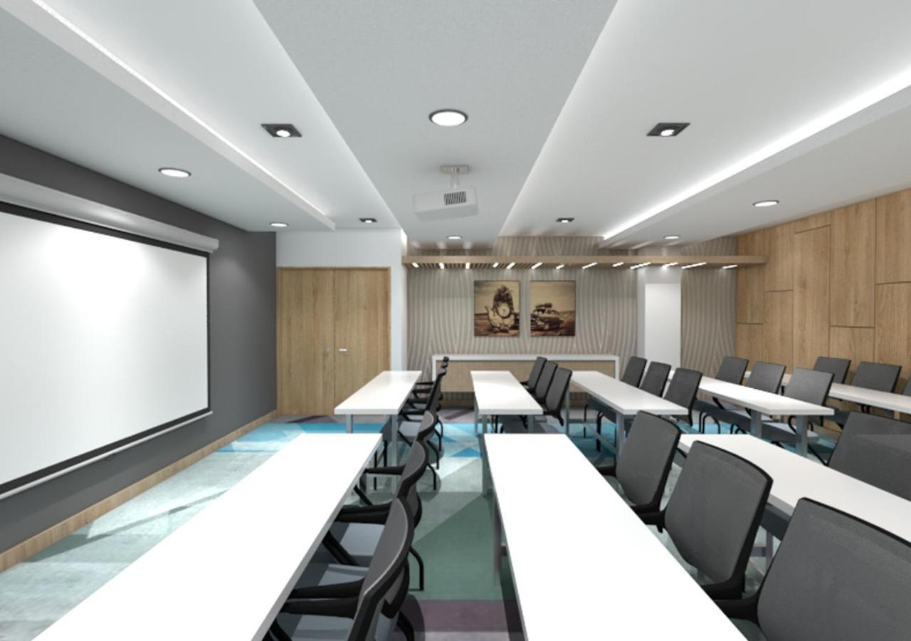 Eurobuilding Tama San Cristobal Hotel Bagian luar foto