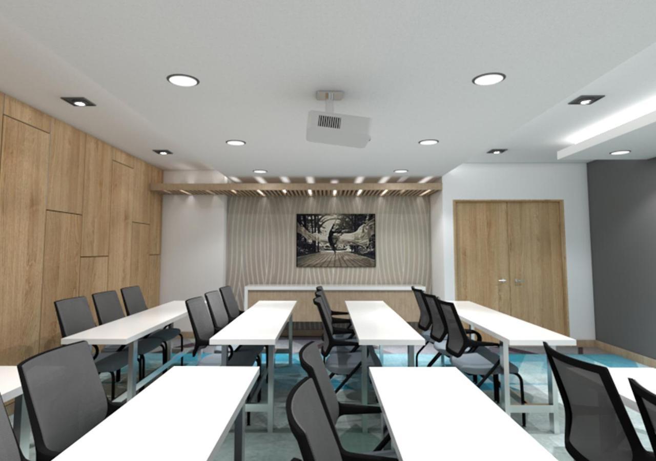 Eurobuilding Tama San Cristobal Hotel Bagian luar foto